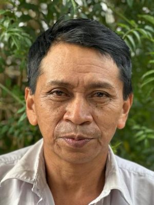 Carlos CARLOS YAX